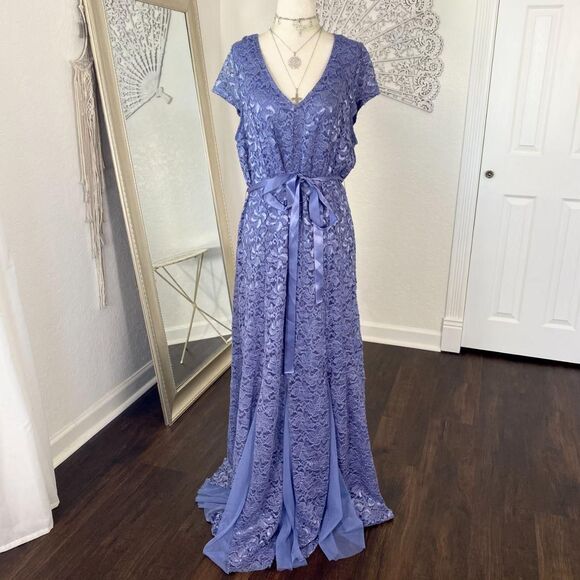 Candalite Dresses & Skirts - Plus size 2X Early 2000s Whimsical Purple Fairy Lace Satin Bow Formal Prom Dress